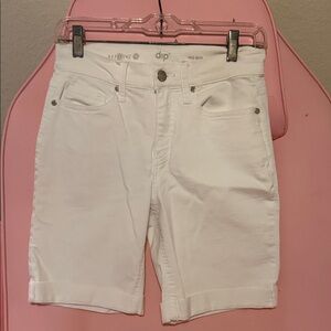 Dip Women's Classic White Bermudas